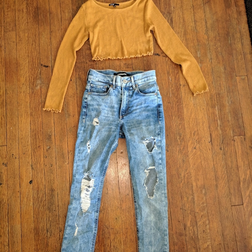 Express women's high rise ripped jeans.